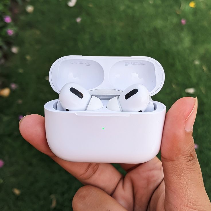 AirPods Pro 2 + Free Cover